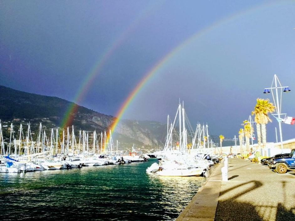 Menton 2 Pieces Climatise A Cote De La Plage Rue Palmaro ภายนอก รูปภาพ